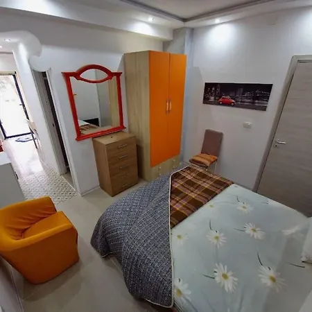 Monolocale Con Posto Auto Incluso Pizzo (Calabria)